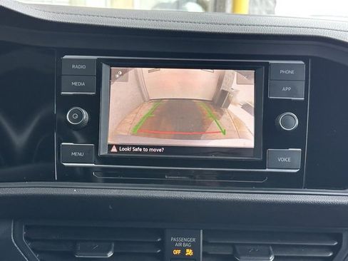 Certified 2023 Volkswagen Jetta Sport image 35