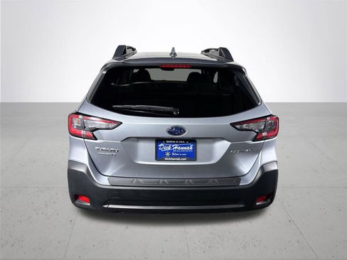 Certified 2025 Subaru Outback Premium AWD/4WD image 8