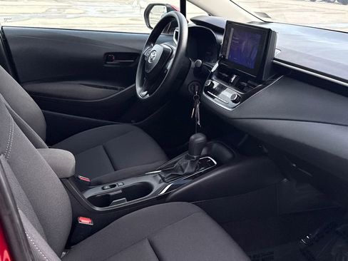 Certified 2025 Toyota Corolla LE image 10