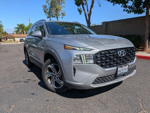 Certified 2023 Hyundai Santa Fe SEL FWD image 2