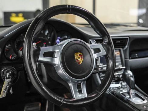 Used 2016 Porsche 911 Carrera Black Edition image 13