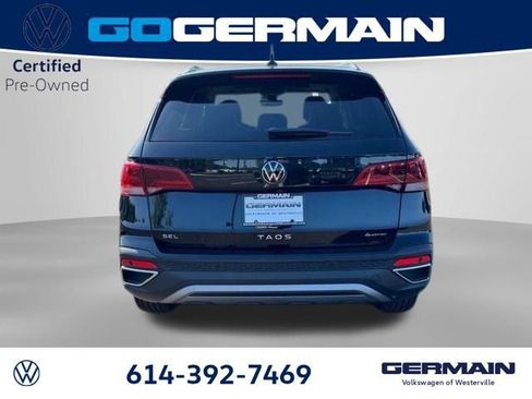 Certified 2024 Volkswagen Taos SE image 8