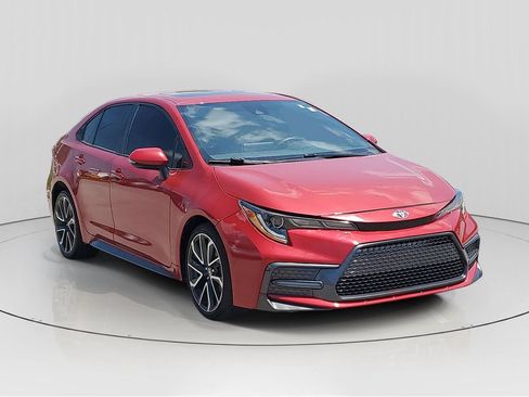 Used 2021 Toyota Corolla XSE FWD image 2