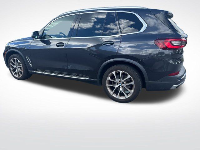 Used 2023 BMW X5 xDrive40i AWD/4WD image 3