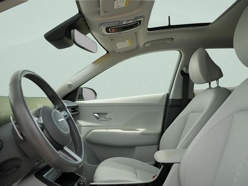 Certified 2024 Hyundai Kona Limited FWD image 24
