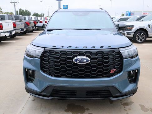 New 2026 Ford Explorer ST w/ Sun And Sound Package image 10