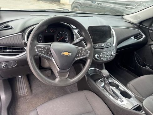 Used 2024 Chevrolet Malibu LT image 12