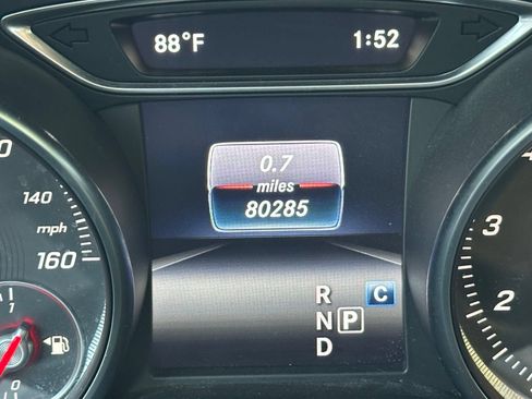Used 2019 Mercedes-Benz GLA 250 4MATIC image 4