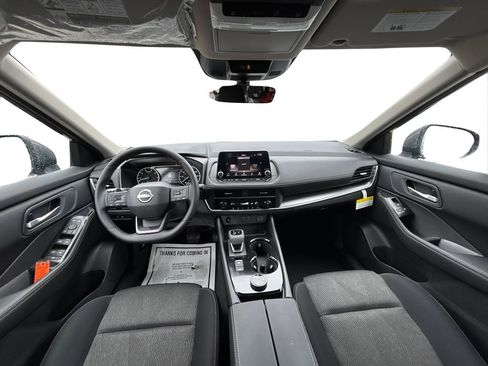 New 2026 Nissan Rogue SV AWD/4WD image 10