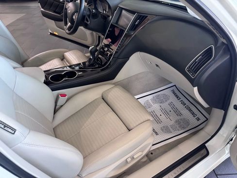 Used 2015 INFINITI Q50 Sport w/ Technology Package image 12