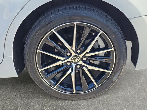 Used 2023 Toyota Camry SE image 30