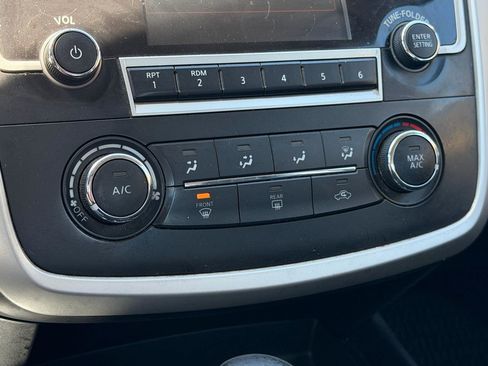 Used 2016 Nissan Altima 2.5 SR FWD image 25