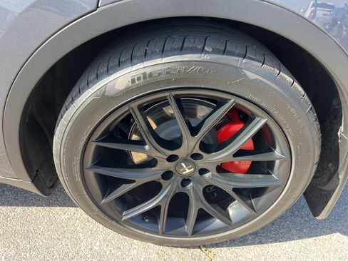 Used 2023 Tesla Model Y Performance AWD/4WD image 11