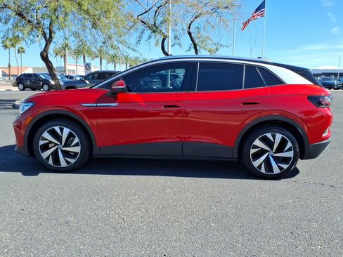 Certified 2022 Volkswagen ID.4 Pro S w/ Gradient Package image 4