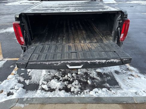 Used 2022 GMC Sierra 2500 Denali w/ Denali Black Diamond Edition image 38