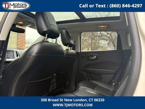 Used 2019 Jeep Compass High Altitude AWD/4WD image 11