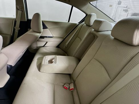 Used 2015 Honda Accord LX image 26