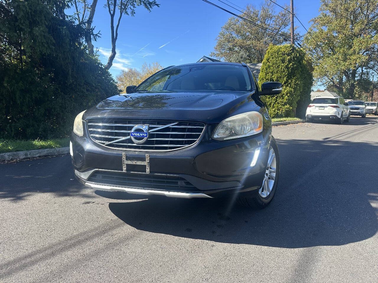 Used 2015 Volvo XC60 T5 AWD/4WD image 2