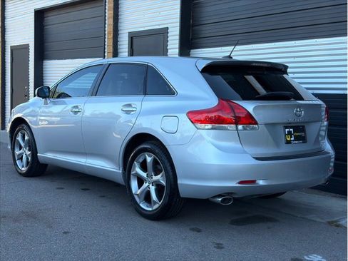 Used 2009 Toyota Venza AWD w/ Comfort Pkg image 7