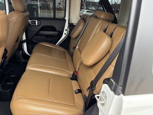 Used 2023 Jeep Wrangler Unlimited Sahara w/ Cold Weather Group image 18