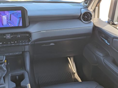 Used 2024 Toyota Land Cruiser image 18