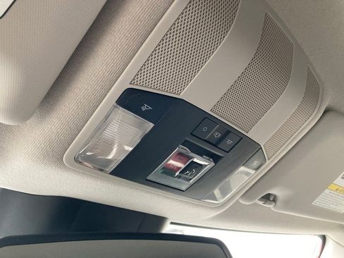 Used 2024 Mitsubishi Eclipse Cross SE image 26