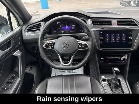 Used 2024 Volkswagen Tiguan SE R-Line w/ MDO Package, Two-Row AWD/4WD image 17