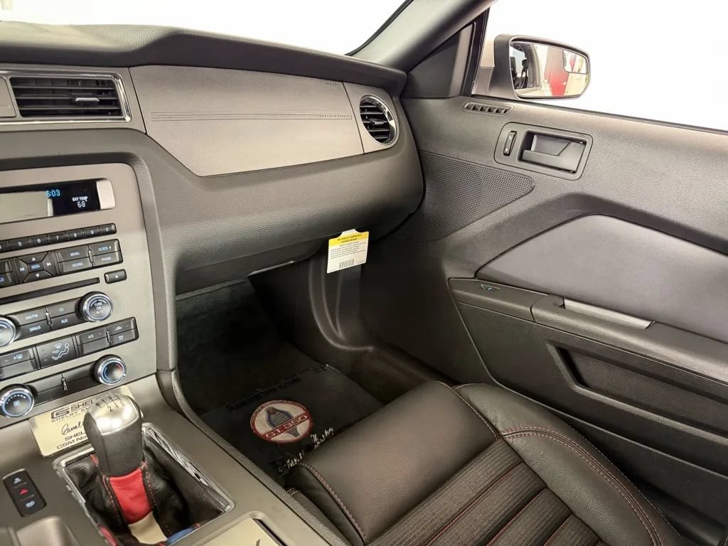 Used 2012 Ford Mustang GT RWD image 28