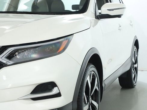 Certified 2022 Nissan Rogue Sport SL w/ Premium Package image 7