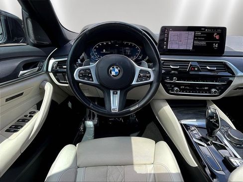 Used 2022 BMW 540i xDrive w/ M Sport Package AWD/4WD image 8