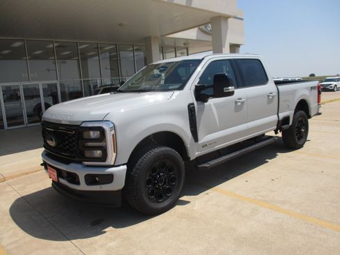 New 2025 Ford F250 Lariat w/ Lariat Ultimate Package image 2