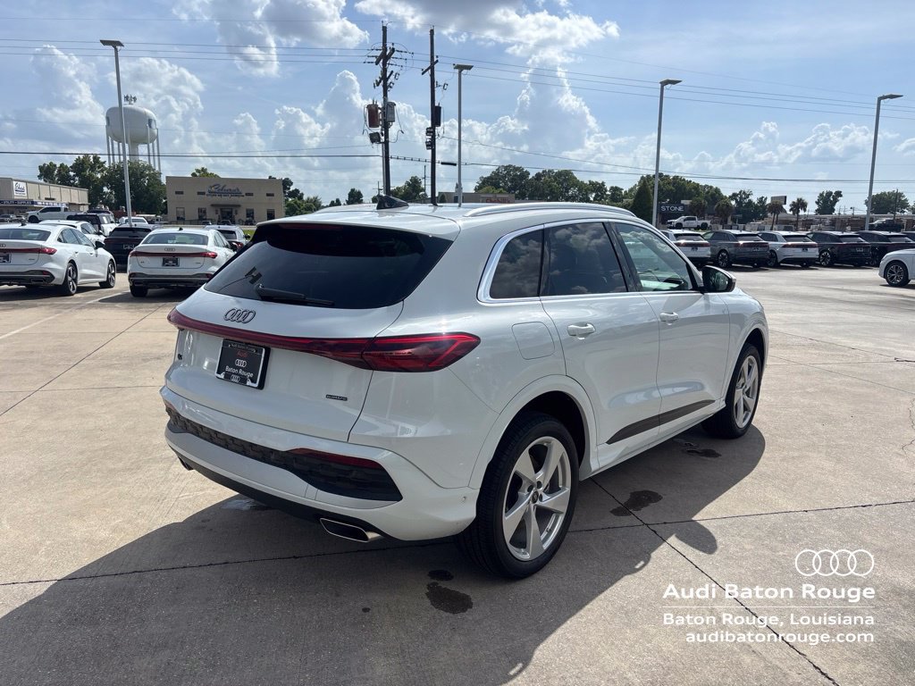Used 2025 Audi Q5 Premium Plus w/ Premium Plus AWD/4WD image 5