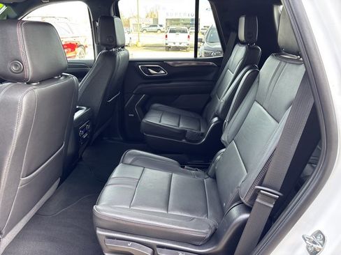 Used 2022 Chevrolet Tahoe RST w/ Sport Performance Package image 17