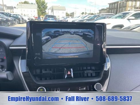Used 2025 Toyota Corolla LE FWD image 21