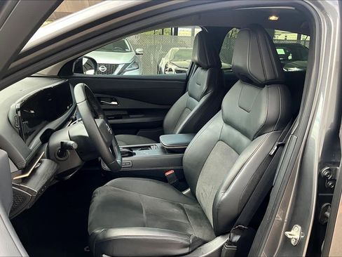 Used 2023 Nissan Ariya FWD image 7