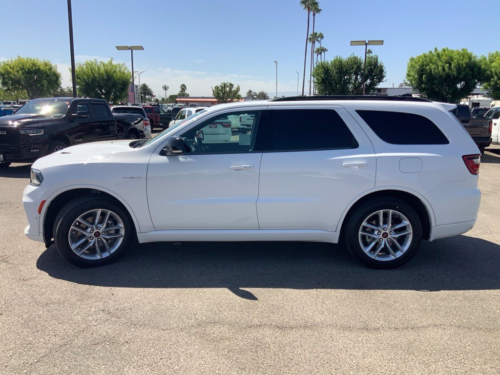 Certified 2023 Dodge Durango R/T RWD image 4