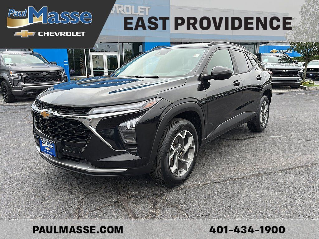 Certified 2024 Chevrolet Trax LT w/ LT Convenience Package FWD image 1