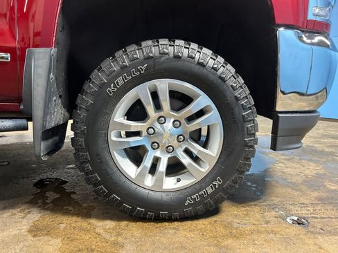 Used 2018 Chevrolet Silverado 1500 LTZ AWD/4WD image 50