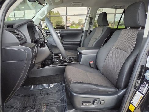 Used 2024 Toyota 4Runner TRD Off-Road image 13