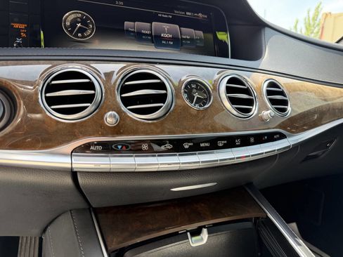 Used 2015 Mercedes-Benz S 550 Sedan image 15