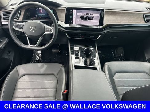 Certified 2025 Volkswagen Atlas SEL AWD/4WD image 16