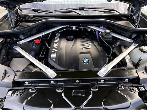 Used 2023 BMW X7 xDrive40i image 31