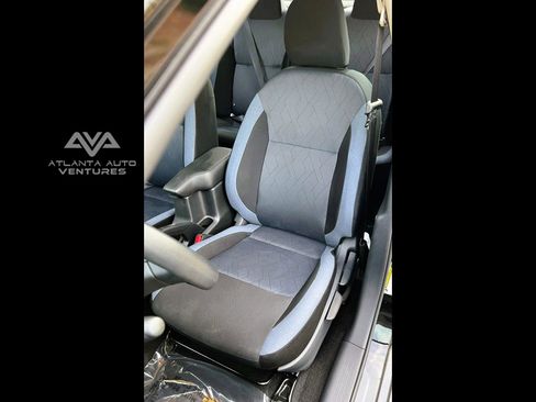 Used 2024 Nissan Versa SV image 26