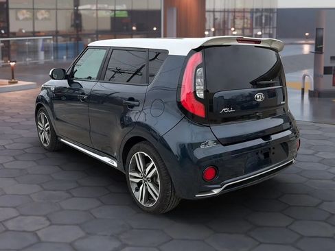 Used 2018 Kia Soul + image 6