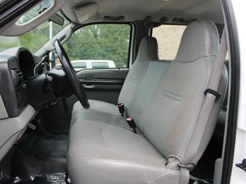 Used 2006 Ford F250 Lariat image 12