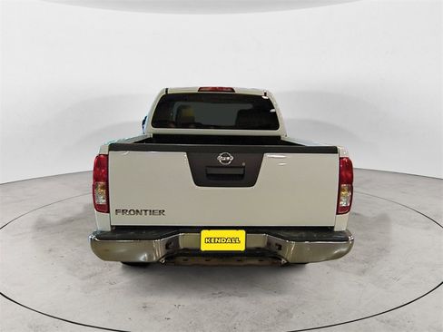 Used 2014 Nissan Frontier S image 4
