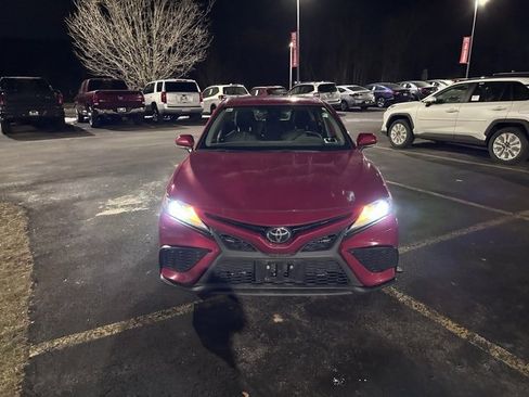 Used 2024 Toyota Camry SE image 8