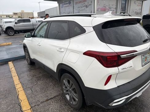 Used 2021 Kia Seltos S FWD image 8