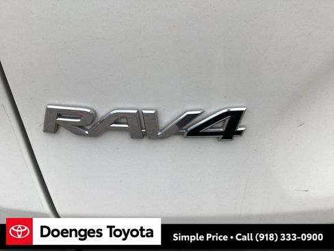 Used 2024 Toyota RAV4 XLE image 18