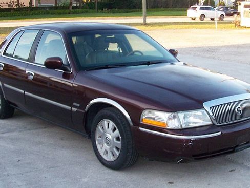 Used 2003 Mercury Grand Marquis LS image 2